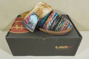 lot 220 image: Lamo Juarenz Scuff Slippers - Womens 7.5-8.5