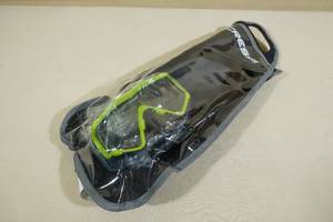 lot 223 image: Cressi Pano 3 Snorkel Mask with Snorkel Tube