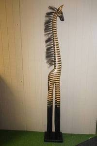 lot 244 image: Toscano Wood Art Deco Giraffe Statue - 79 Tall