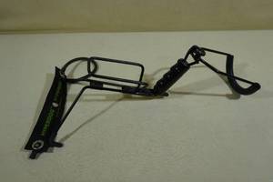 lot 269 image: Hyperdog Tennis Ball Slingshot