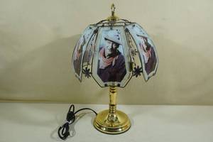 lot 278 image: John Wayne 6 Panel Glass Collector Lamp