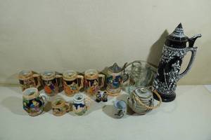 lot 280 image: Assorted Porcelain Mugs and Steins
