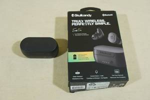 lot 293 image: Skullcandy Sesh Evo Earbuds