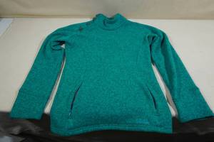 lot 306 image: Cabelas Long Sleeve Shirt - Medium