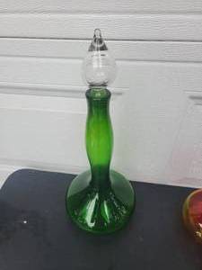 lot 68 image: Emerald Green Larger Decanter