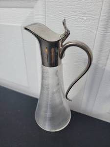 lot 6 image: Austrian Cane Glass Spiral Carafe