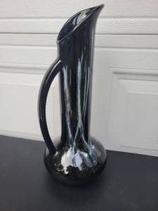 lot 7 image: Haeger MCM Organic Glaze Pitcher