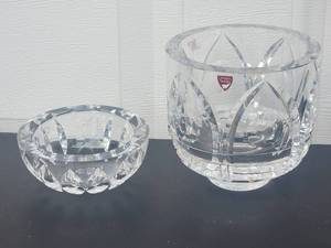 lot 76 image: Matching Sibling Orrefors Crystal Bowls