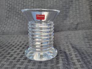 lot 50 image: Baccarat Crystal Petite Vase or Pen Holder