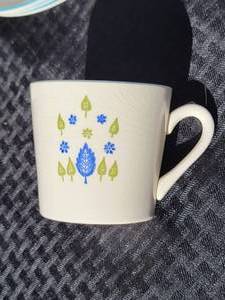 lot 137 image: Vintage MCM Marcrest Steson Swiss Chalet Alpine Dinnerware