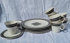 lot 132 image: Noritake China Service  Tourmaline Pattern