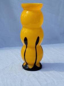 lot 53 image: Czech Yellow Art Glass Bead Ball Vase with Black Drip