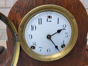 lot 83 image: Antique Napoleon Hat Mantel Clock