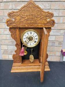 lot 85 image: Pressed Relief Eastlake Mental Clock from Seth Thomas