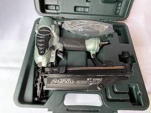 lot 235 image: Metabo HPT 2.5 Inch Pneumatic Finishing Nailer with Case Model NT65M2