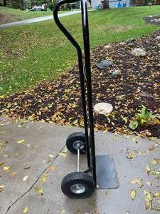 lot 258 image: Ironton 600 Lb. Two Wheeled Dolly Model 67834