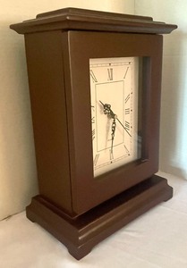 lot 65 image: Quartz Rectangular Gun Storage Clock