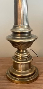 lot 84 image: Vintage Brass Table Lamp