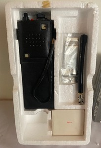 lot 42 image: Ray Jefferson Hand Held Marine Transceiver