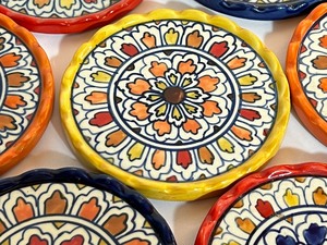lot 25 image: (7) Colorful Pottery Coasters