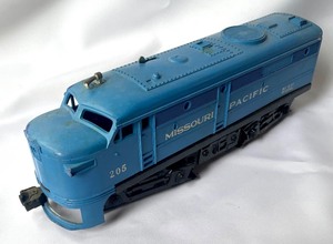 lot 57A image: Lionel Missouri Pacific Alco Diesel Model Train Car