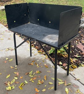 lot 193 image: Cast Iron Fire Cook Stove by Lodge Gear