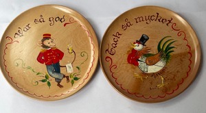 lot 304 image: Six Scandinavian Hand Painted Decorative Plates