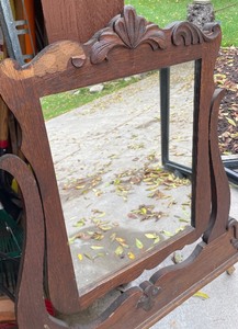 lot 417 image: Vintage Dresser Top Mirror