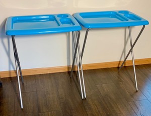 lot 155 image: Pair of Retro Style Plastic TV Trays