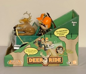 lot 164 image: Collection of John Deere and Fun Musical Truck