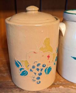 lot 101 image: Vintage Painted Stoneware Cookie Jars