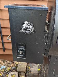 lot 147 image: Pit Boss Pellet Grill  Smoker