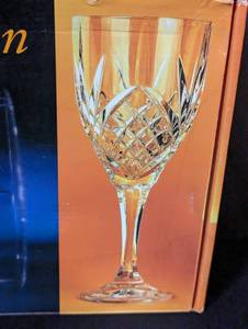 lot 269 image: Shannon Crystal Wine Glass Set