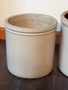 lot 274 image: Pair of Stoneware Crocks