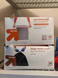 lot 285 image: Assorted Household Bags and Wrap