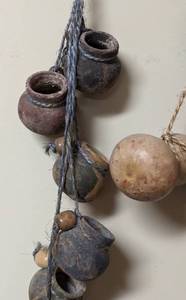 lot 413 image: Decorative Ceramic Hanging Pots