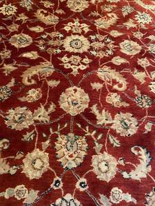 lot 34 image: 2 Piece Rug Set