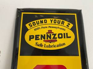 lot 43 image: Pennzoil Metal Sign - Vertical Lettering