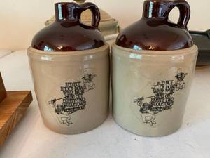 lot 86 image: Pots, Jugs, Kitchen Items