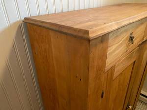 lot 116 image: Vintage Storage Cabinet