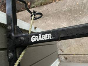 lot 122 image: Bicycle Rack