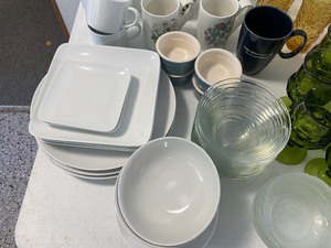 lot 158 image: Drinkware