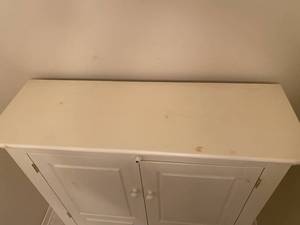 lot 154 image: White Painted Pine Cabinet