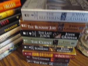 lot 93 image: Large assortment of novels and book...