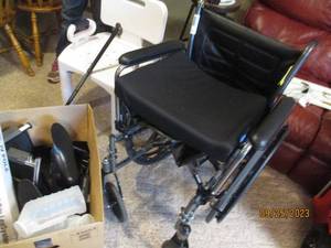 lot 115 image: Invacare Tracer EX2 Manual wheelcha...