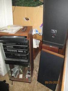 lot 119 image: Yamaha Stereo Cabinet with all Comp...