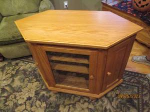 lot 157 image: Solid Wood 6-sided multimedia conso...