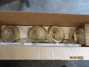 lot 187 image: Brass tone and 4-light light fixtur...