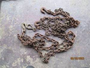 lot 228 image: Assorted size logging chains...