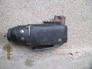 lot 241 image: Pneumatic right angle air ratchet w...